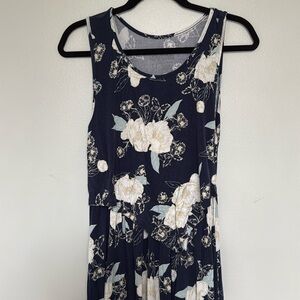 Latched mama boardwalk nursing maxi